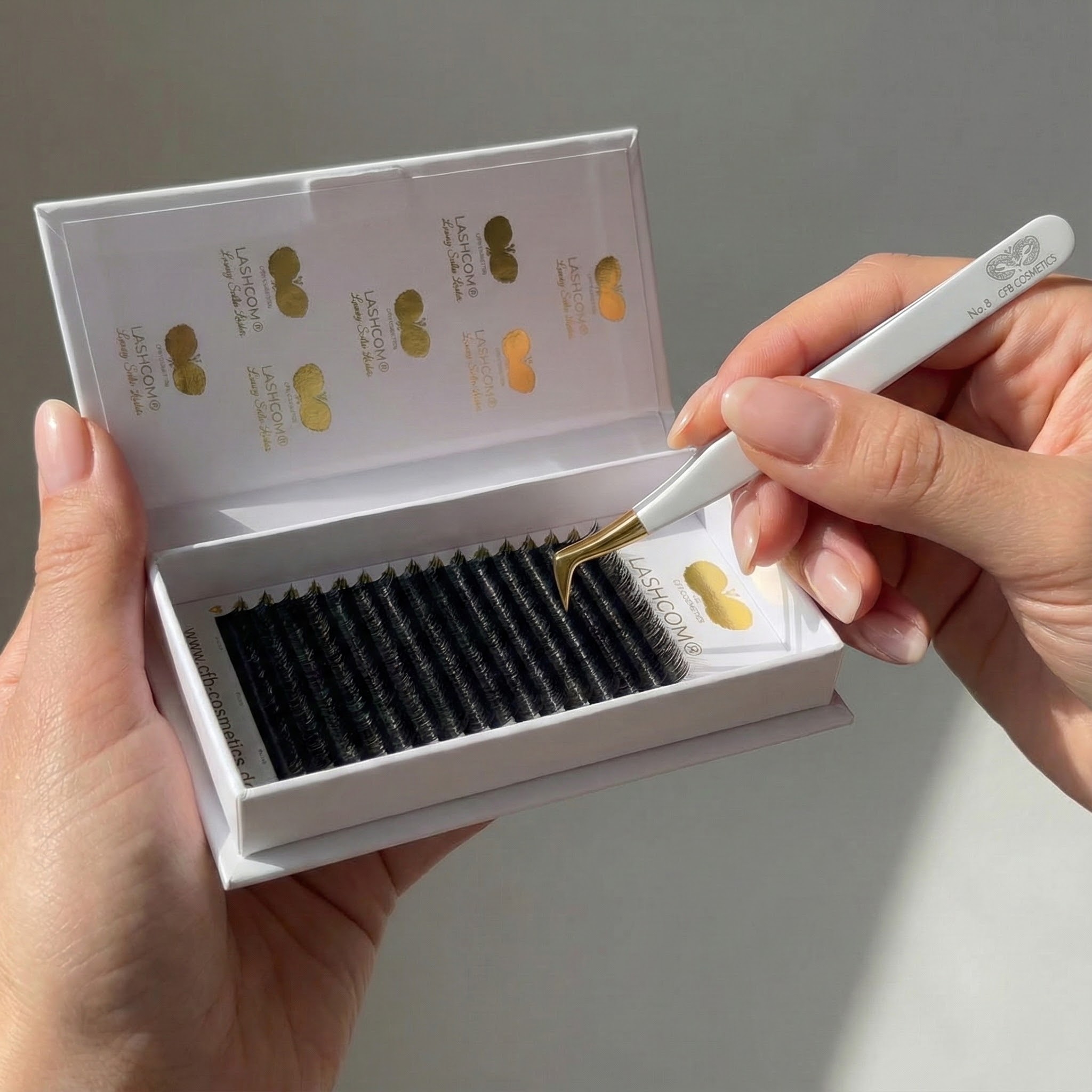 Luxury Satin Volume lashes | single length 