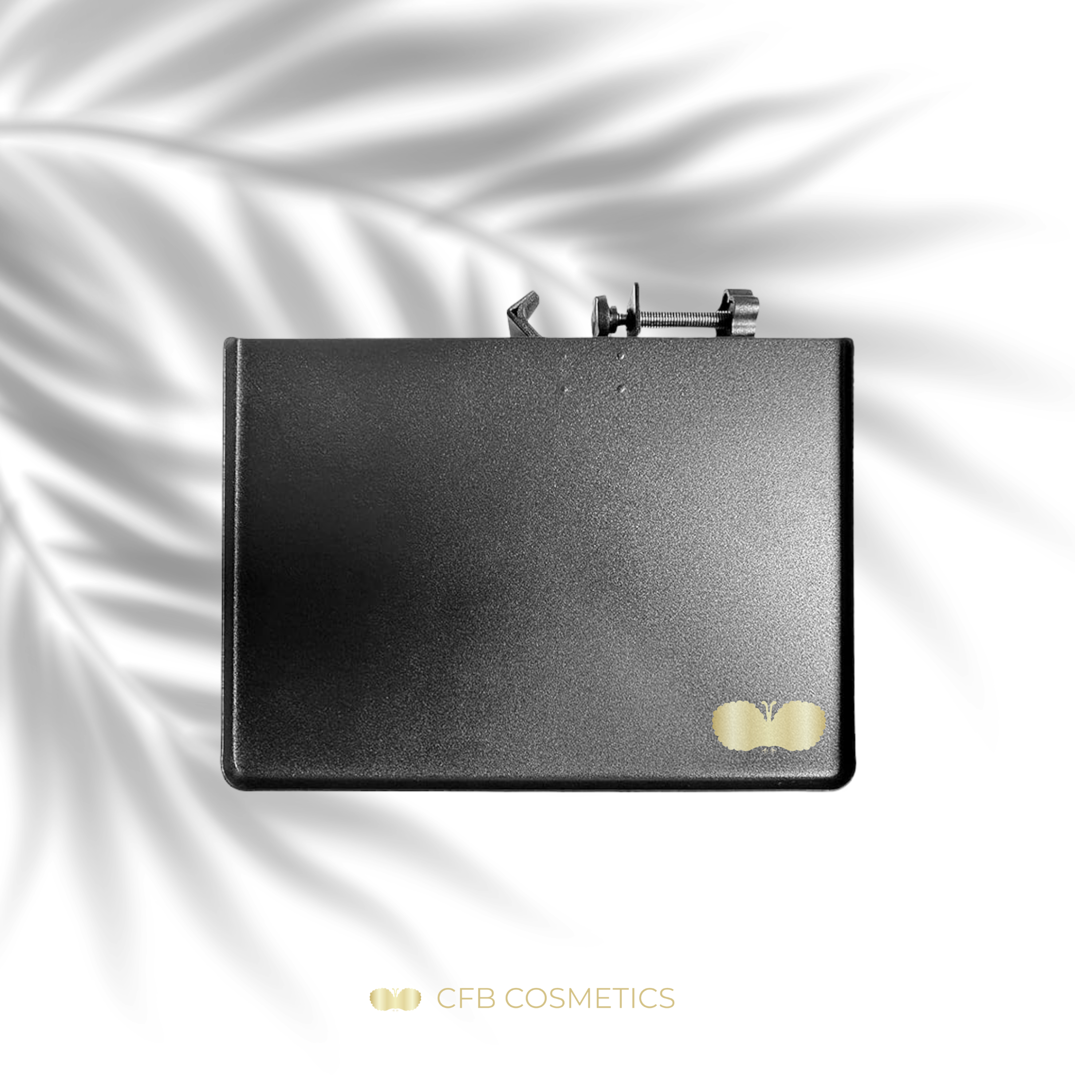 Eyelash tray for cosmetic lamp